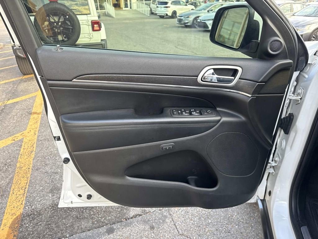 2018 Jeep Grand Cherokee Sterling Edition