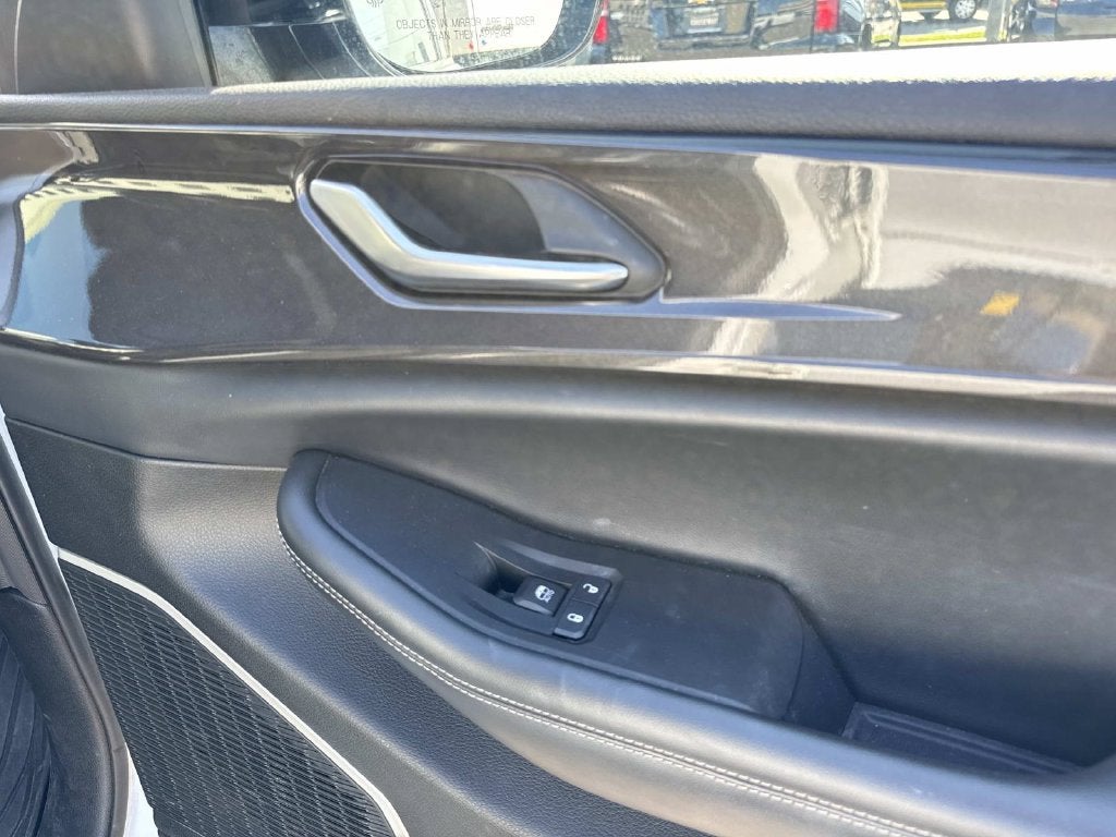 2022 Jeep Grand Cherokee L Altitude