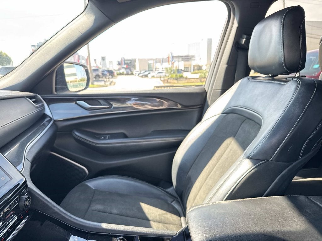 2022 Jeep Grand Cherokee L Altitude