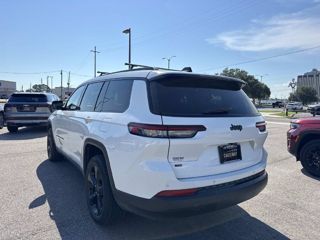 2022 Jeep Grand Cherokee L Altitude