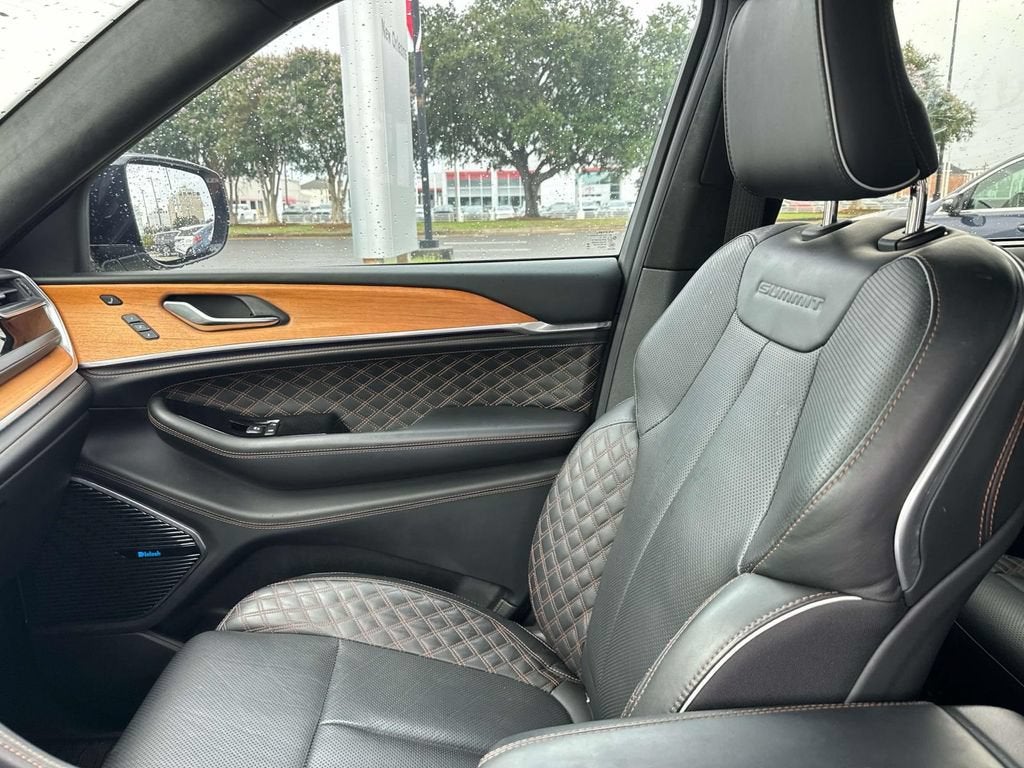 2023 Jeep Grand Cherokee L Summit Reserve