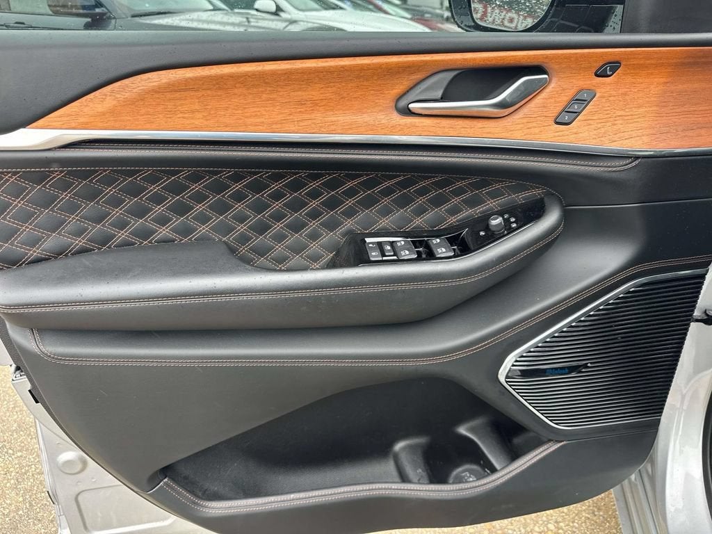 2023 Jeep Grand Cherokee L Summit Reserve