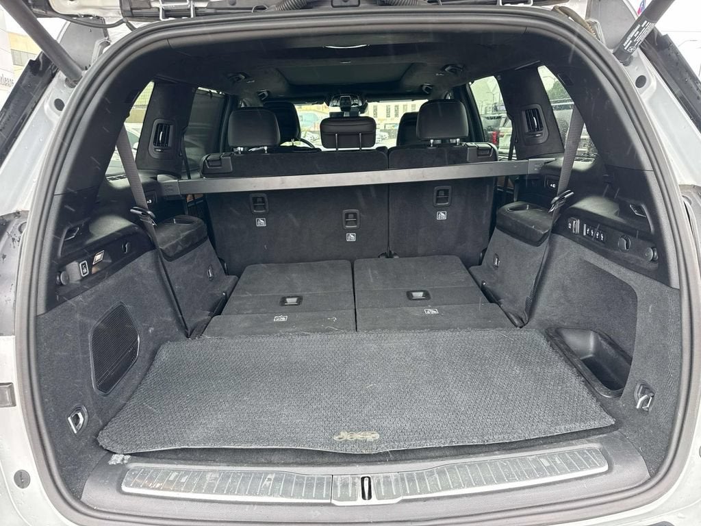 2023 Jeep Grand Cherokee L Summit Reserve