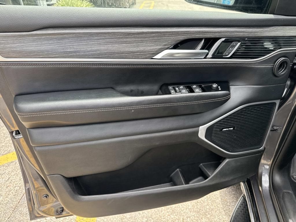 2024 Jeep Wagoneer L Series II