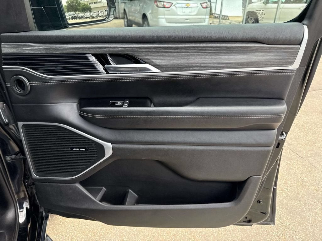 2024 Jeep Wagoneer L Series III