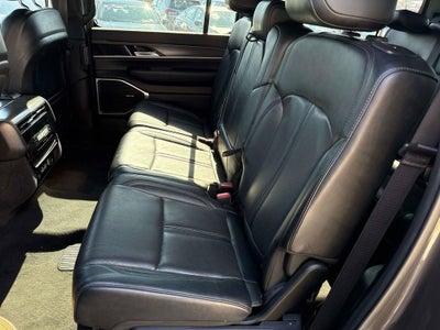 2023 Jeep Wagoneer Series II