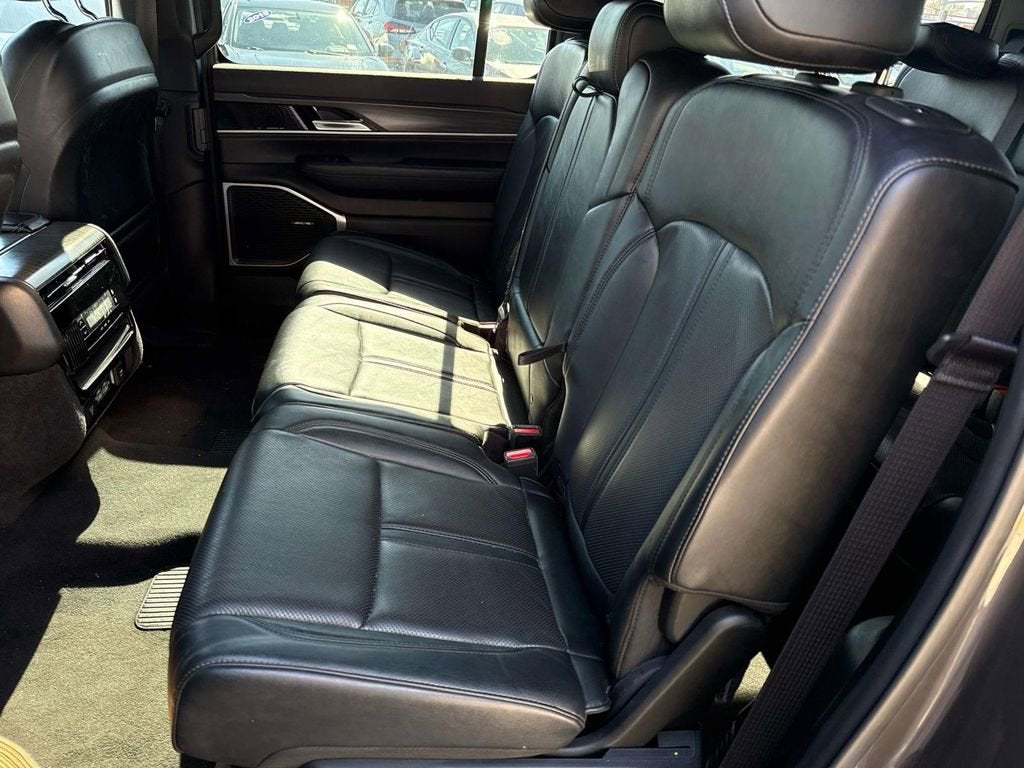 2023 Jeep Wagoneer Series II