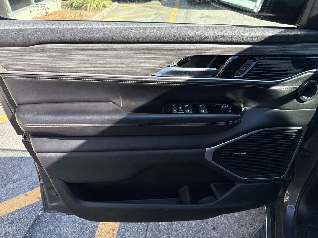 2023 Jeep Wagoneer Series II