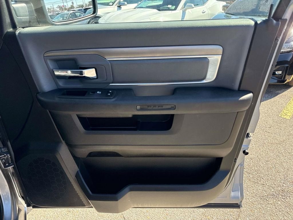 2024 RAM 1500 Classic SLT