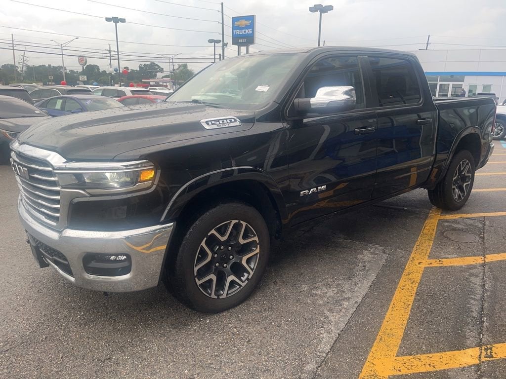 2025 RAM 1500 Laramie 4x4 Crew Cab 5'7's photo