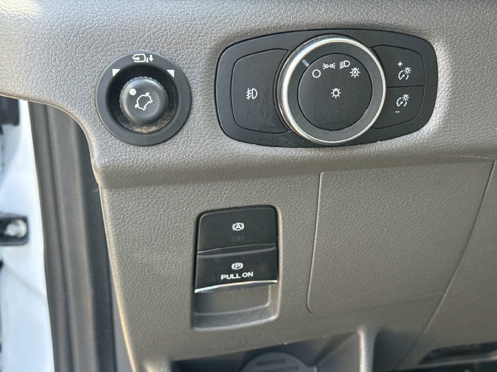 2024 Ford Transit Passenger Wagon XL