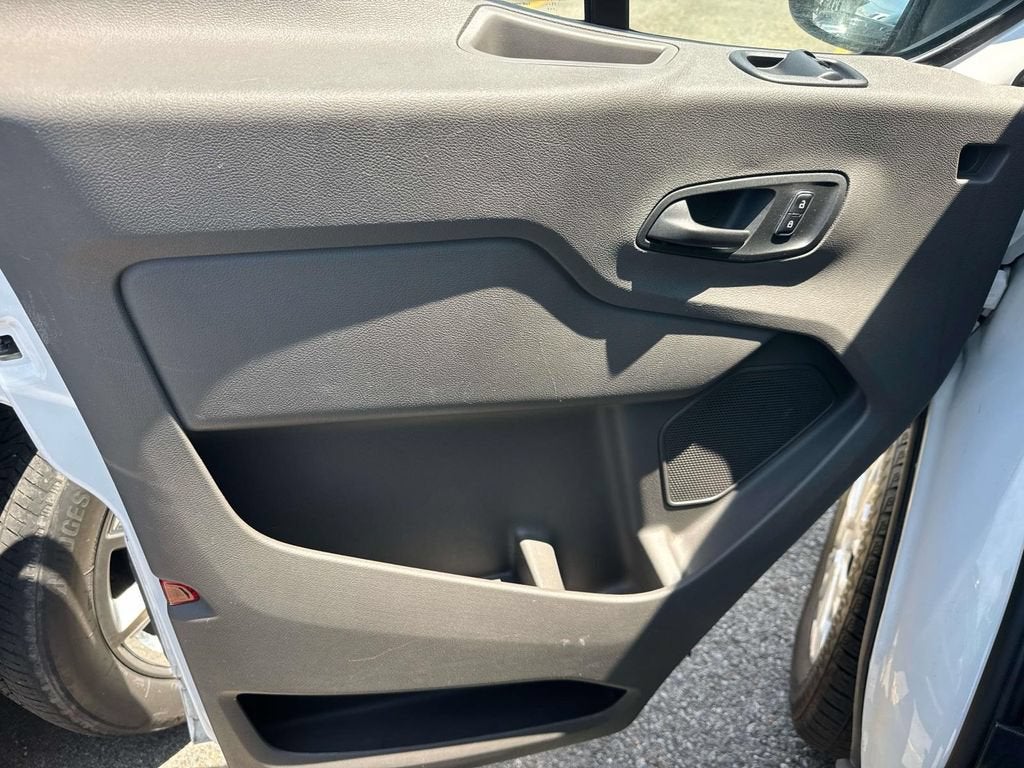 2024 Ford Transit Passenger Wagon XL