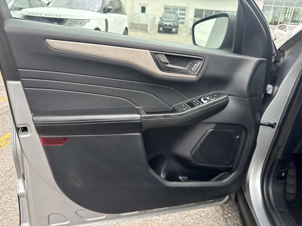 2022 Ford Escape S