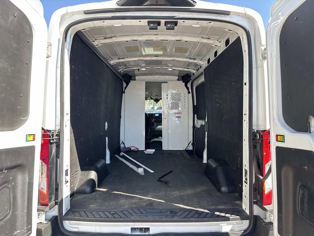 2023 Ford Transit Cargo Van T250