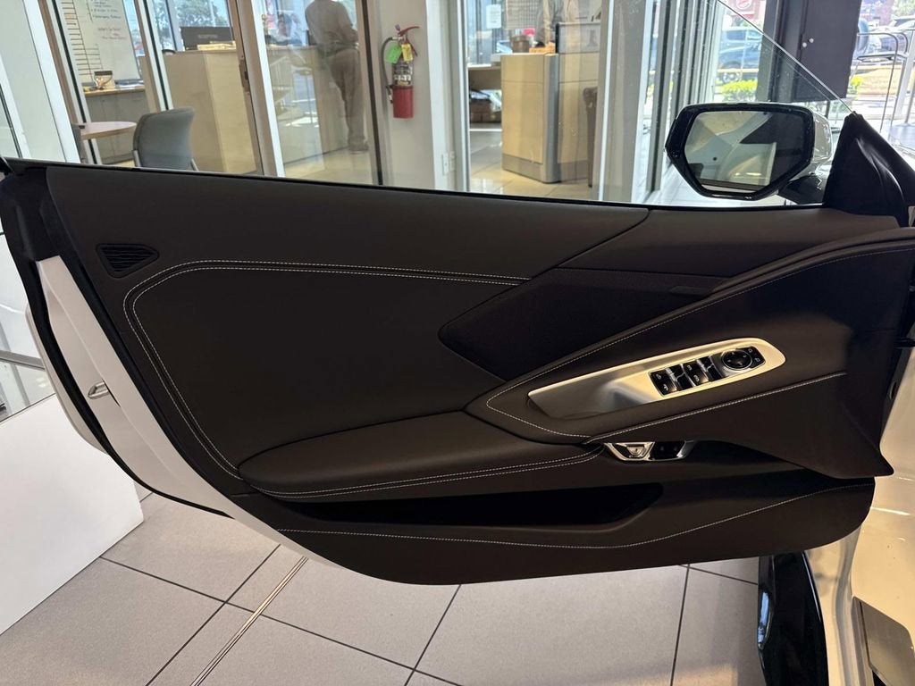 2025 Chevrolet Corvette E-Ray 1LZ