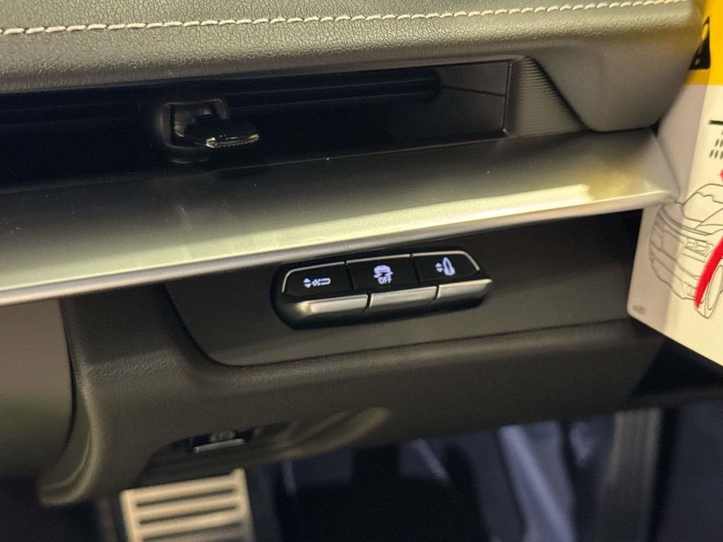 2026 Chevrolet Corvette E-Ray 2LZ