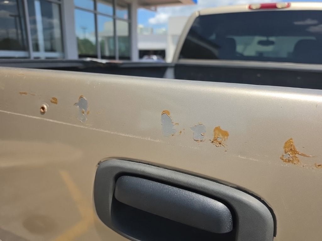 2004 Chevrolet Silverado 2500 HD LS