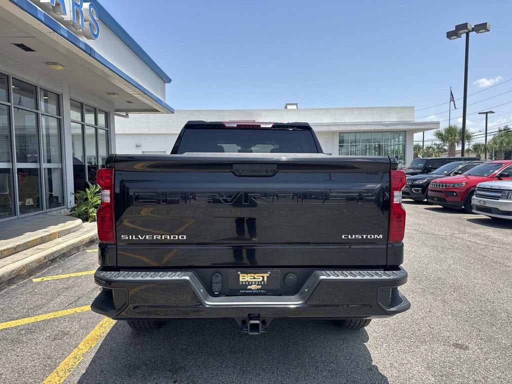 2025 Chevrolet Silverado 1500 Custom