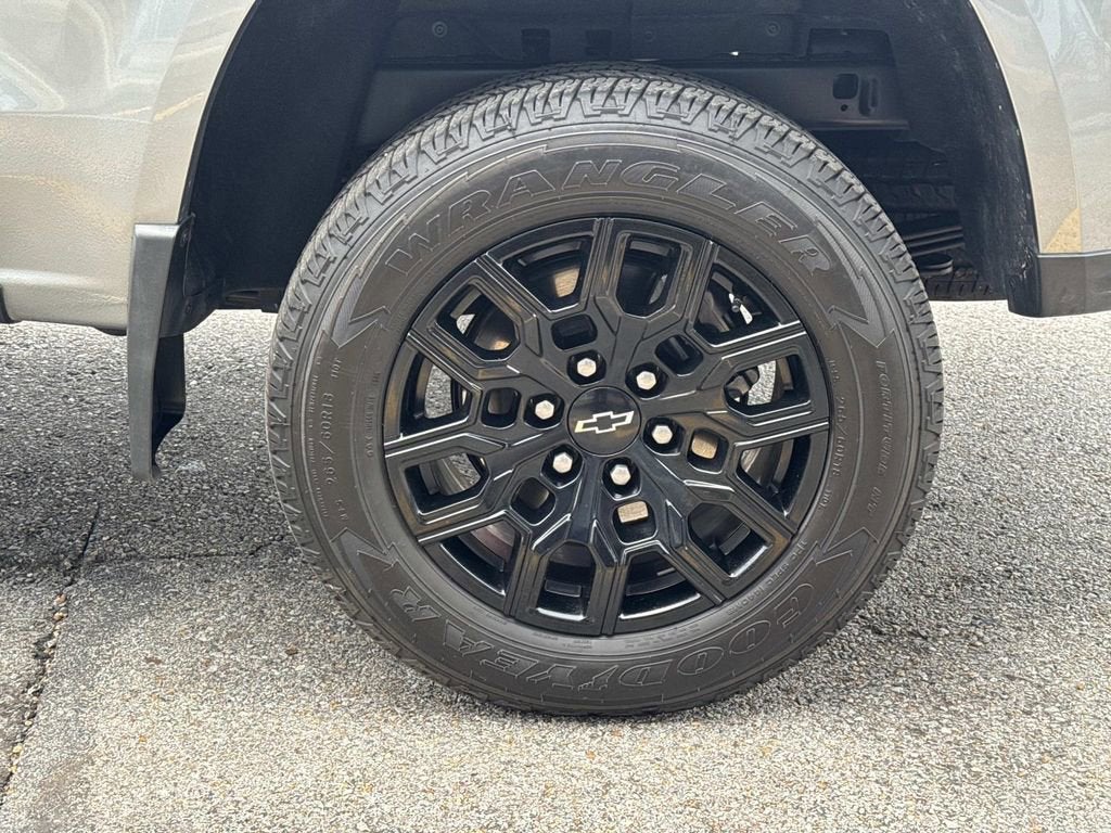 2025 Chevrolet Colorado WT/LT
