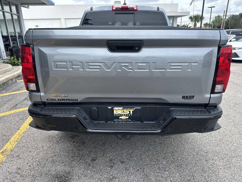 2025 Chevrolet Colorado WT/LT
