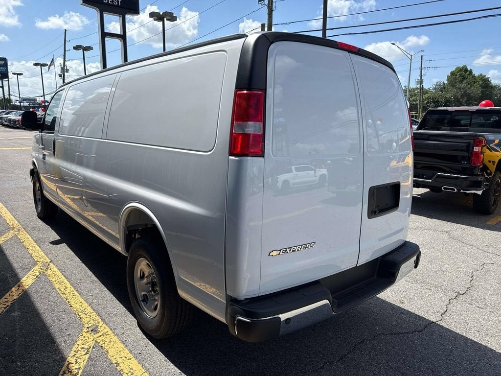 2026 Chevrolet Express Cargo WT