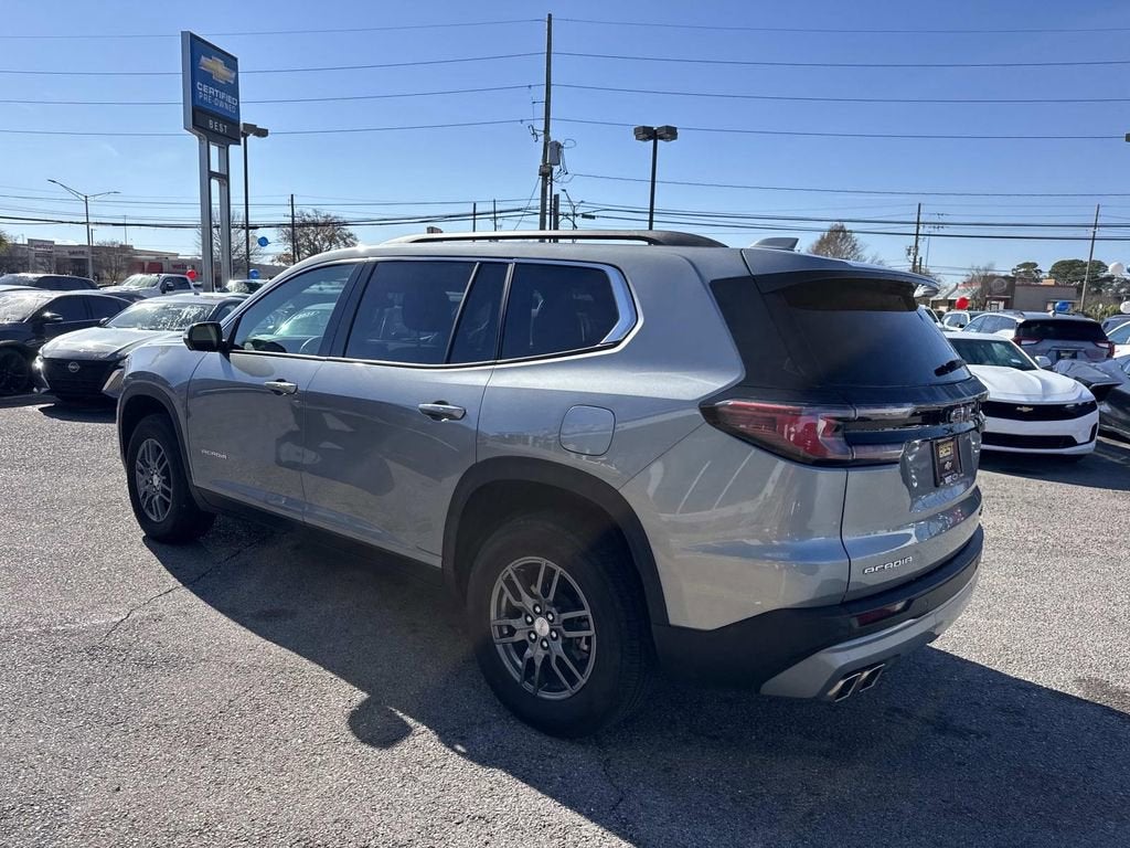 2025 GMC Acadia Elevation