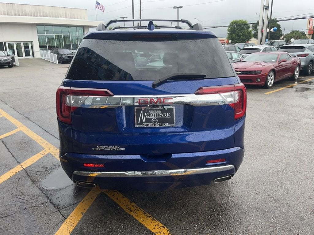 2023 GMC Acadia Denali