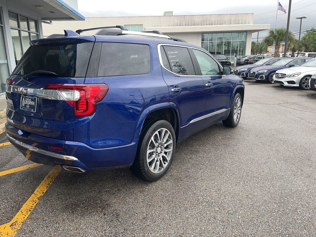 2023 GMC Acadia Denali
