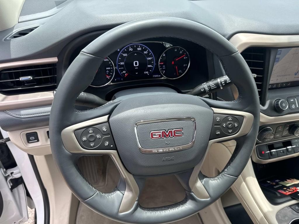 2023 GMC Acadia Denali
