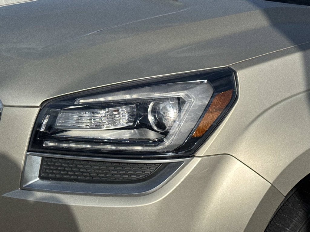 2015 GMC Acadia SLE