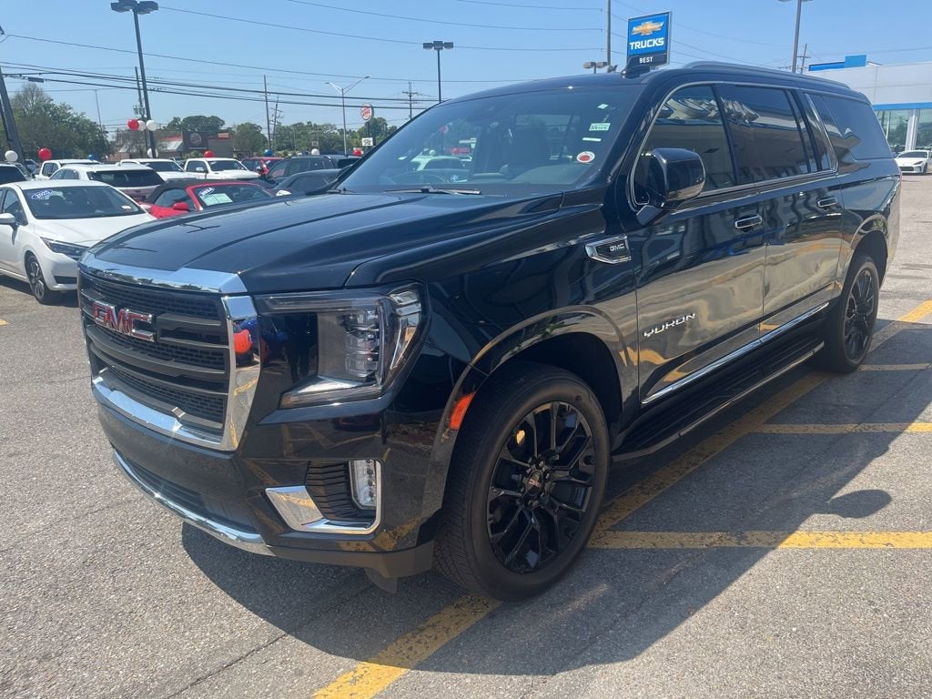 2023 GMC Yukon XL SLT