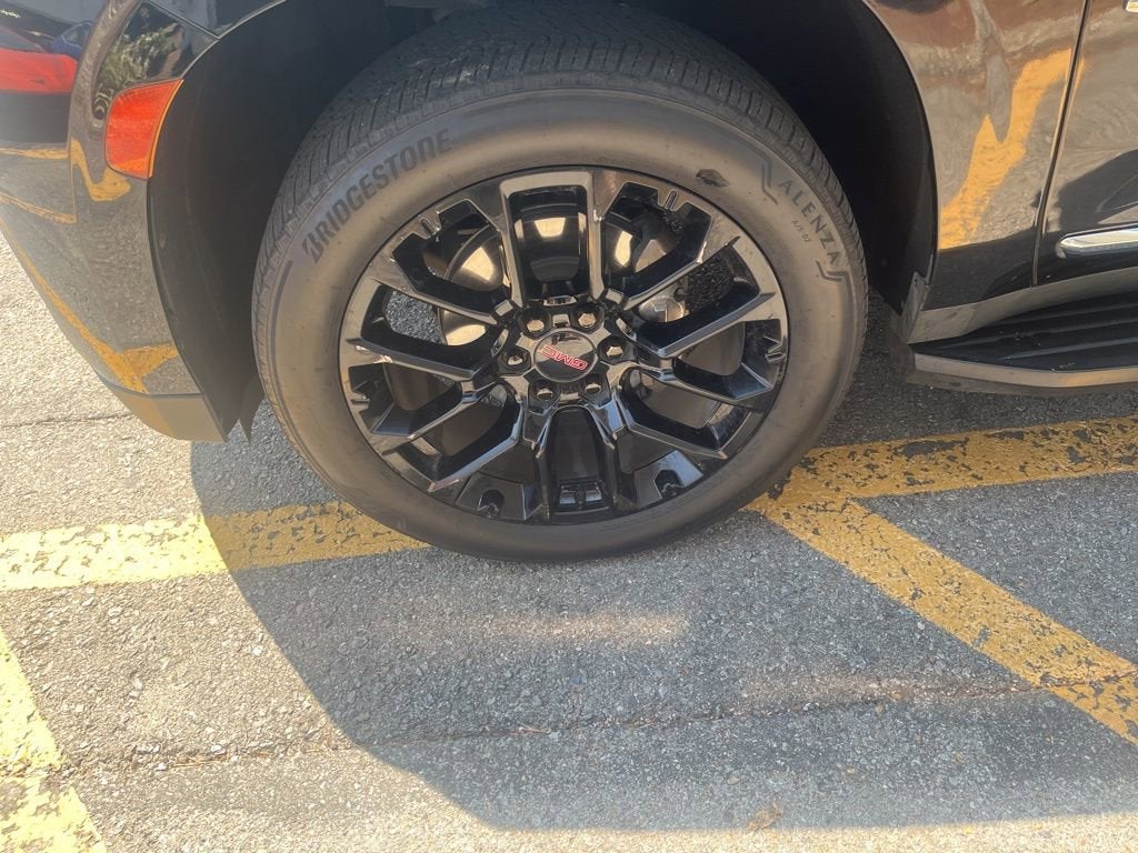 2023 GMC Yukon XL SLT