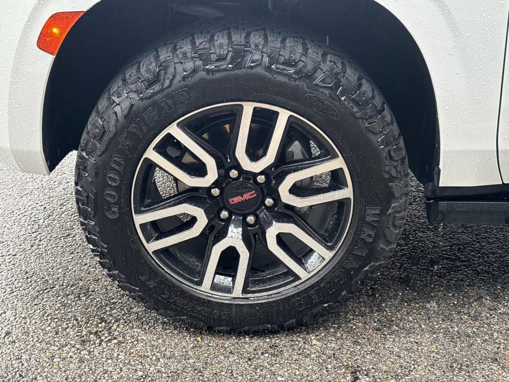 2024 GMC Yukon XL AT4