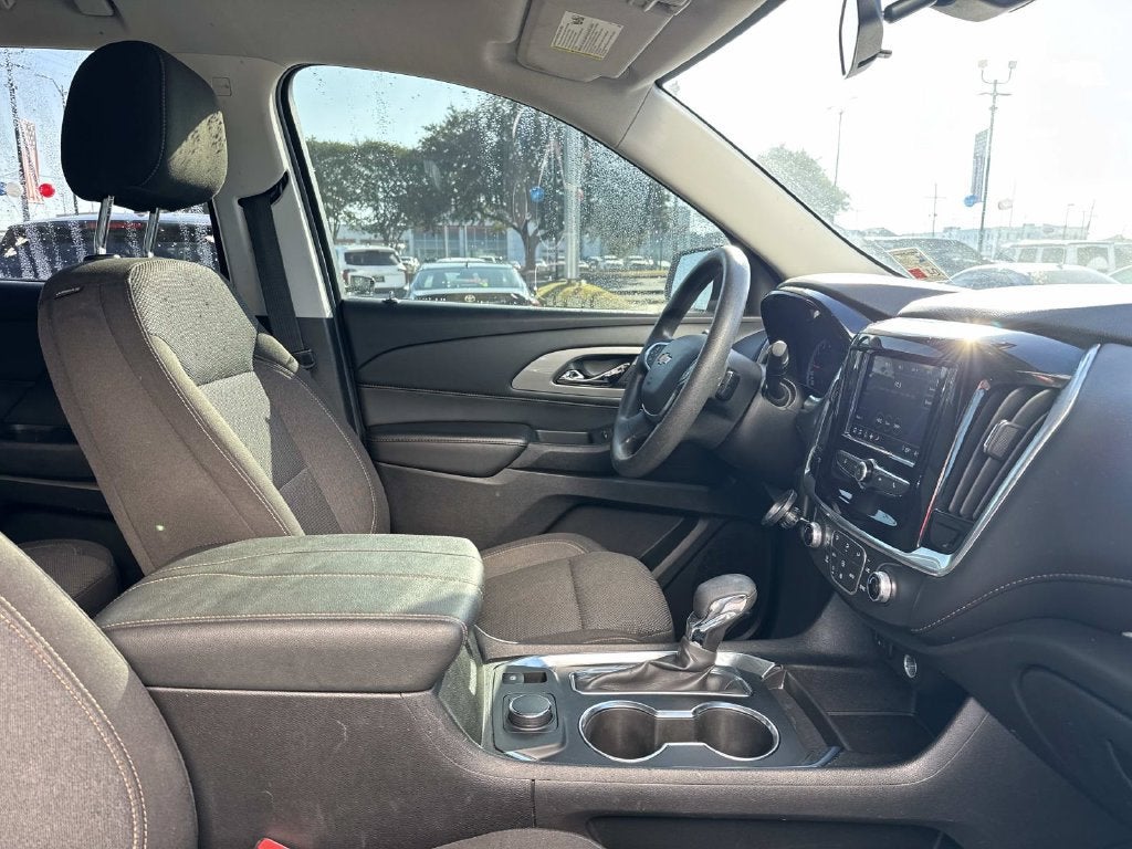 2021 Chevrolet Traverse LS