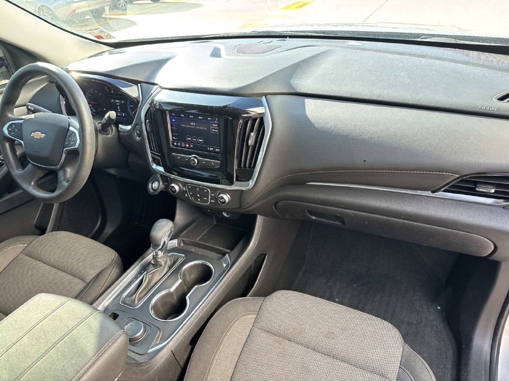 2021 Chevrolet Traverse LS