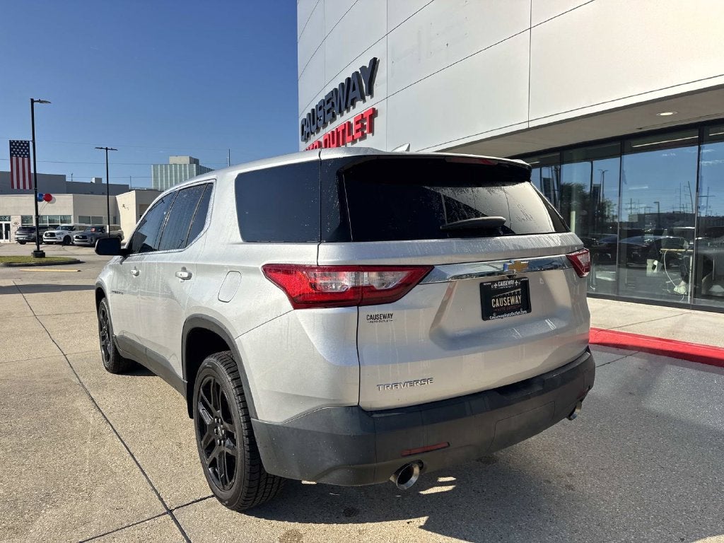 2021 Chevrolet Traverse LS