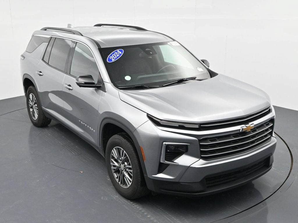 2024 Chevrolet Traverse LT