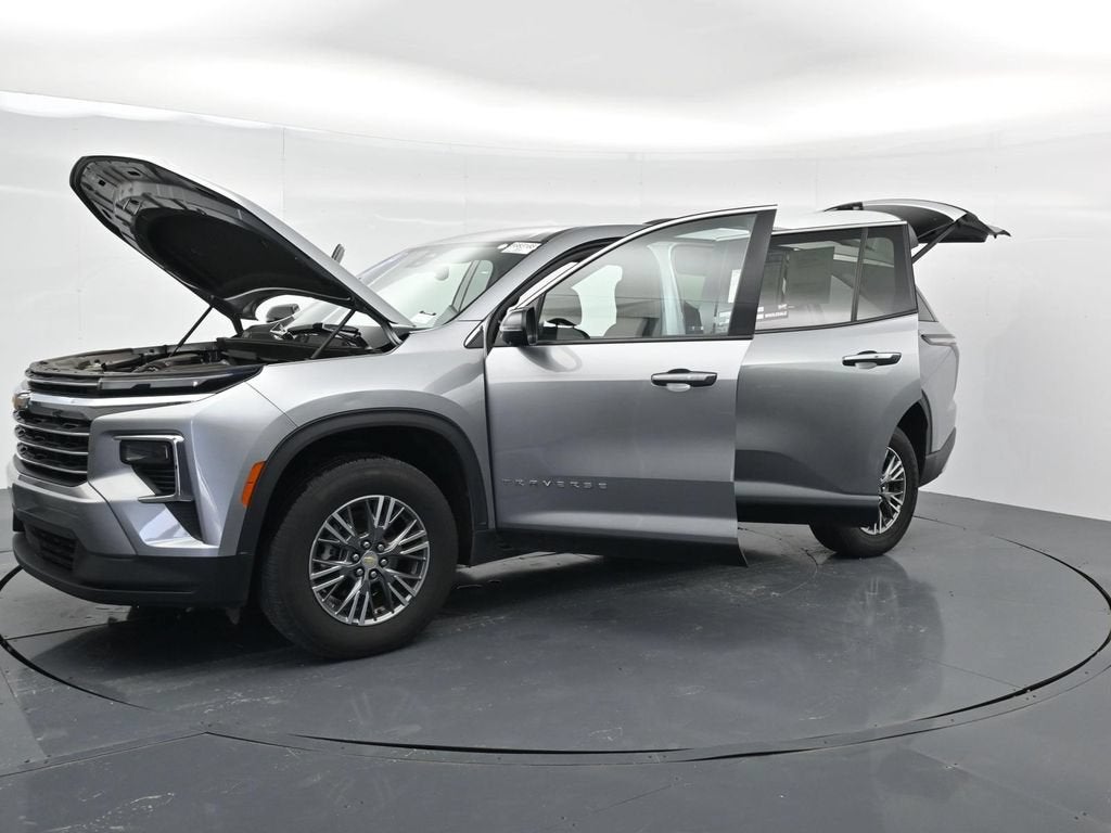 2024 Chevrolet Traverse LT