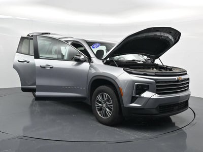 2024 Chevrolet Traverse LT