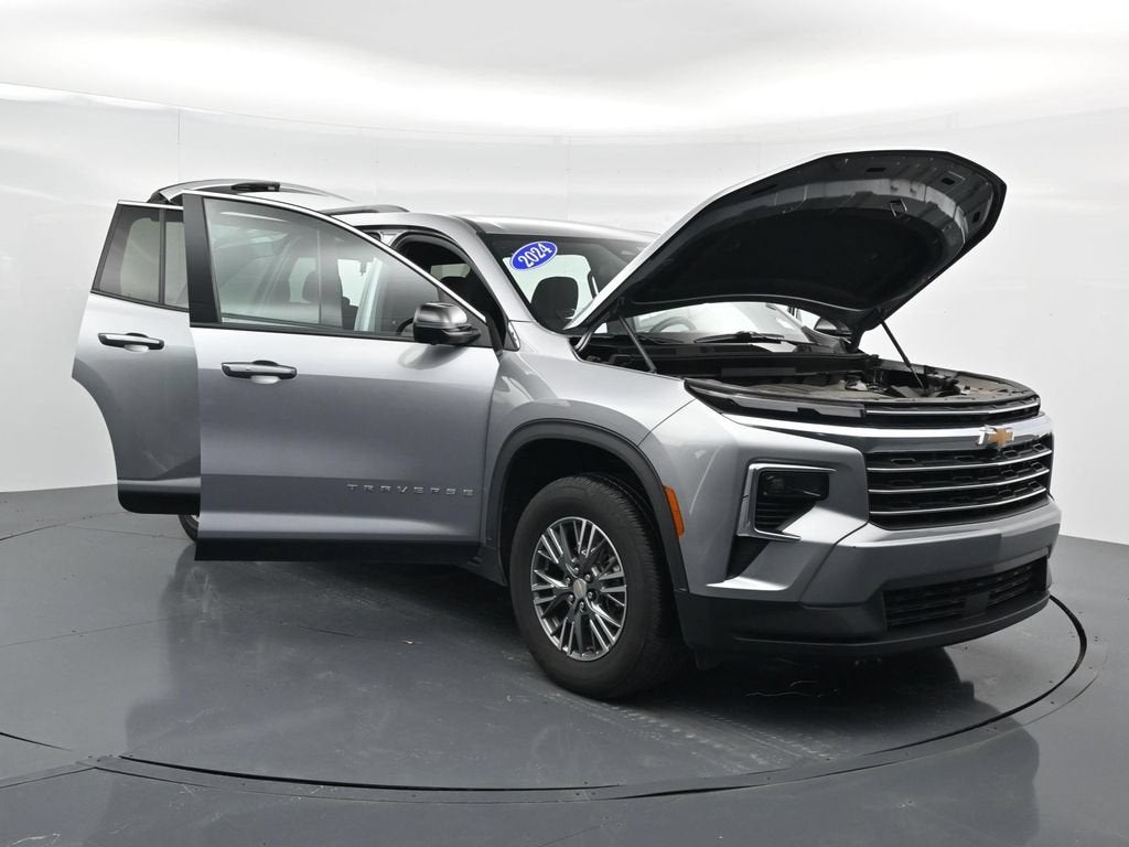2024 Chevrolet Traverse LT