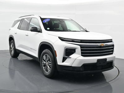 2024 Chevrolet Traverse LT