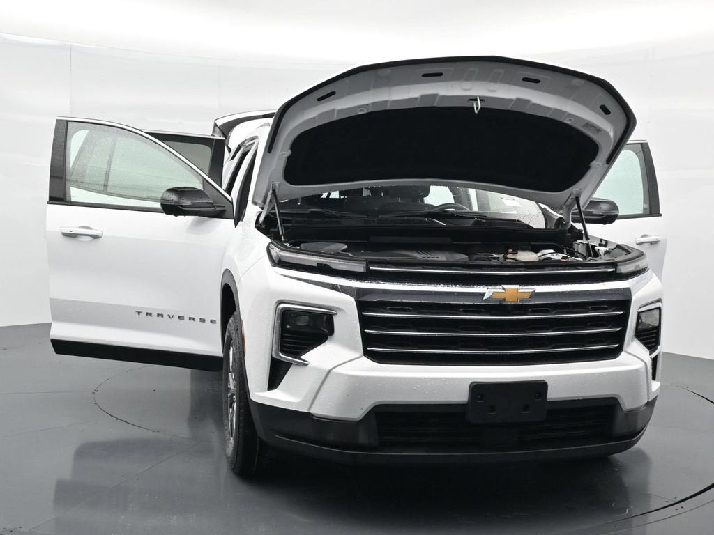 2024 Chevrolet Traverse LT