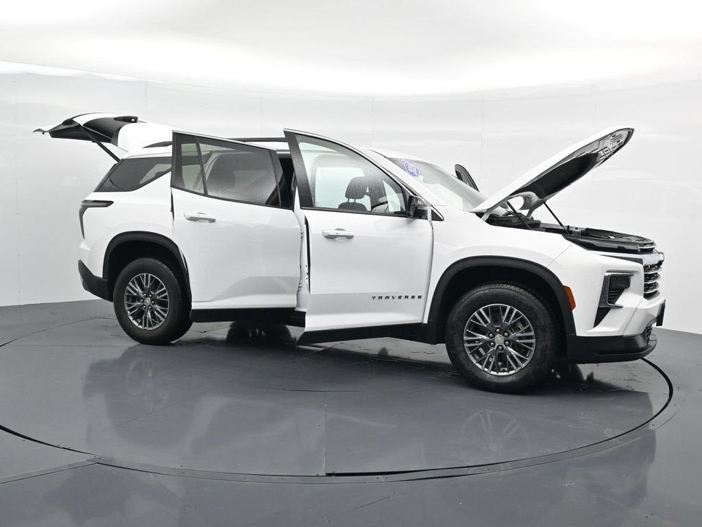 2024 Chevrolet Traverse LT