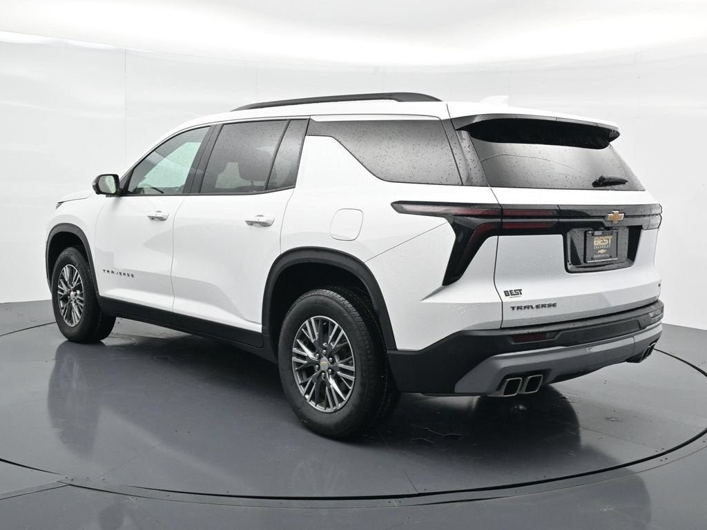 2024 Chevrolet Traverse LT