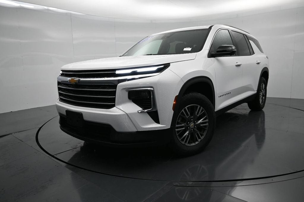 2024 Chevrolet Traverse LT