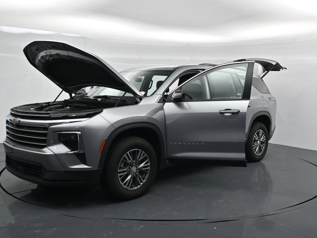 2024 Chevrolet Traverse LT