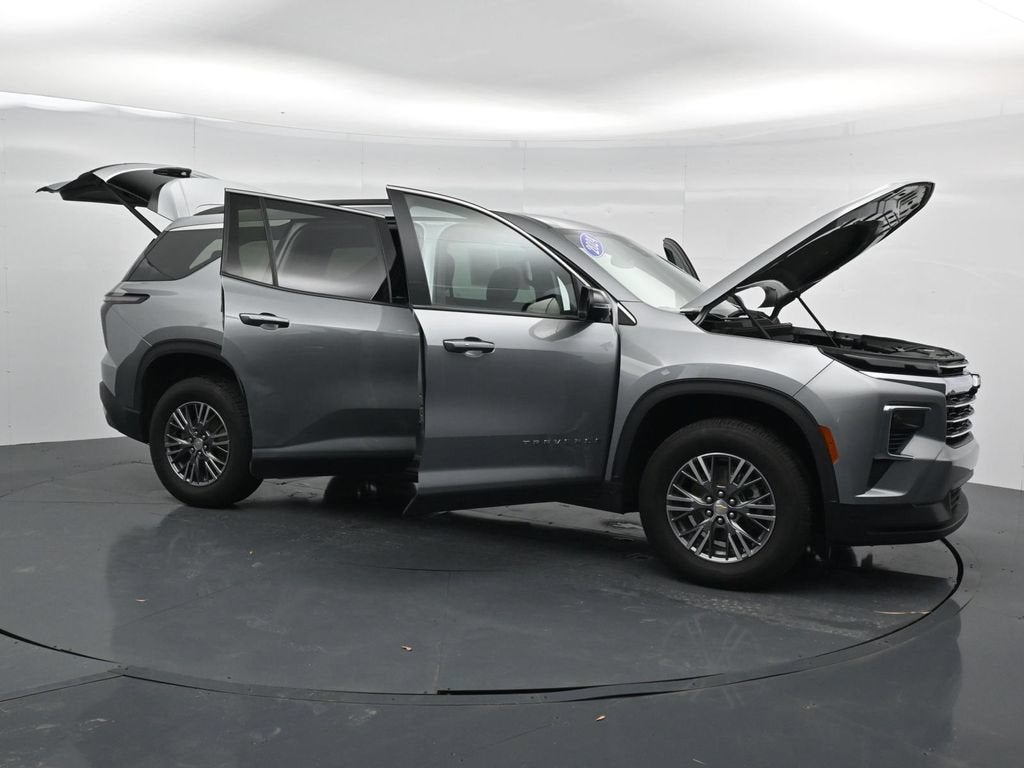 2024 Chevrolet Traverse LT