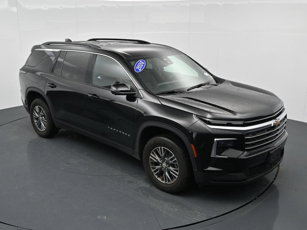 2024 Chevrolet Traverse LT