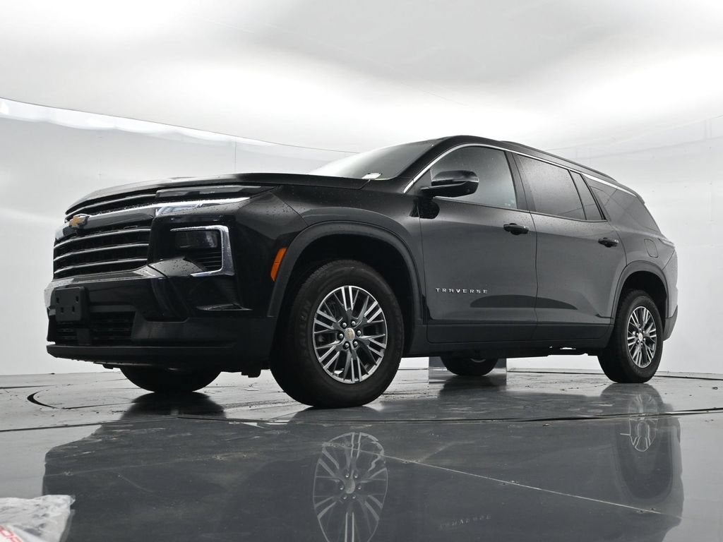 2024 Chevrolet Traverse LT