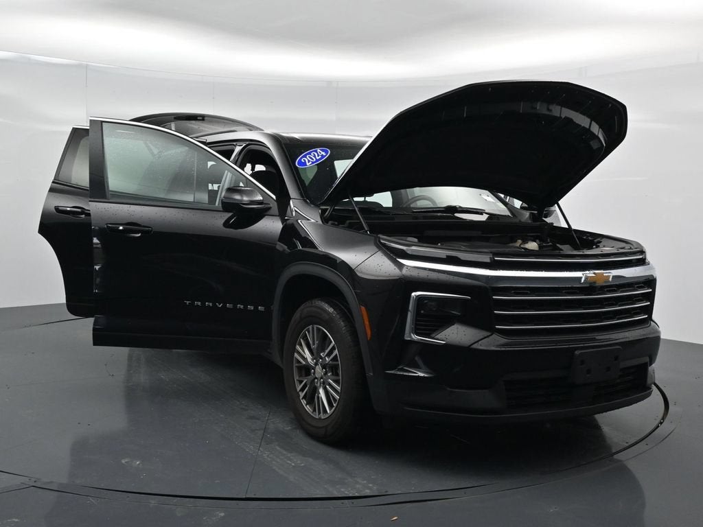 2024 Chevrolet Traverse LT